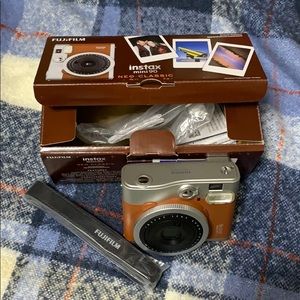 Instax mini 90 neo-classic Polaroid Camera